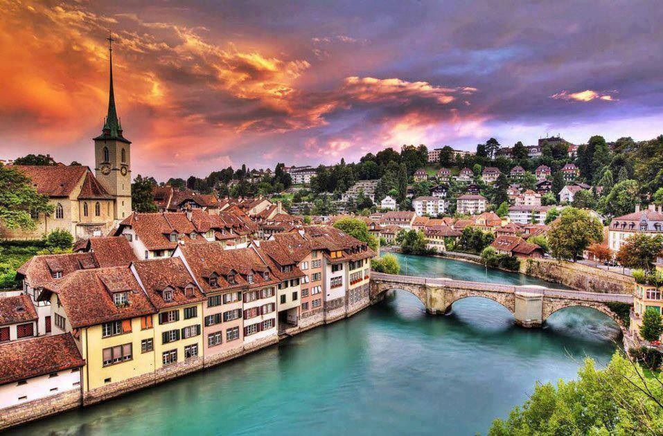 https://mdw-travel-data-us-east-1.s3.amazonaws.com/img/country/Switzerland/Bern-Historical-Old-Town/img_01.jpg