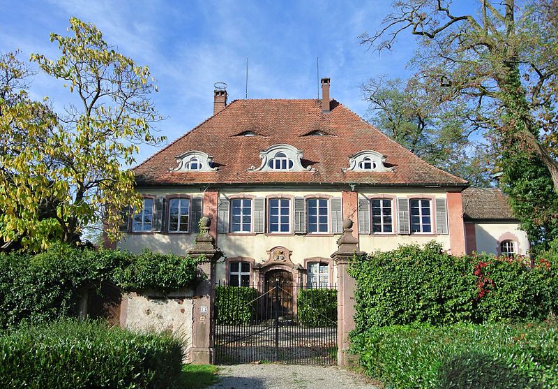https://mdw-travel-data-us-east-1.s3.amazonaws.com/img/country/Switzerland/Buchholz-Castle/img_02.jpg