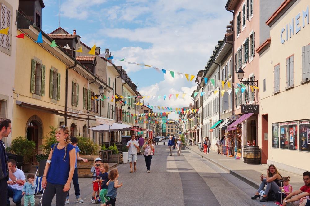 https://mdw-travel-data-us-east-1.s3.amazonaws.com/img/country/Switzerland/Carouge/img_01.jpg