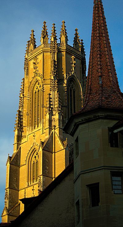 https://mdw-travel-data-us-east-1.s3.amazonaws.com/img/country/Switzerland/Cathedrale-St-Nicolas/img_01.jpg