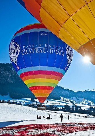 https://mdw-travel-data-us-east-1.s3.amazonaws.com/img/country/Switzerland/Chateau-dOex-Balloon-Festival/img_01.jpg