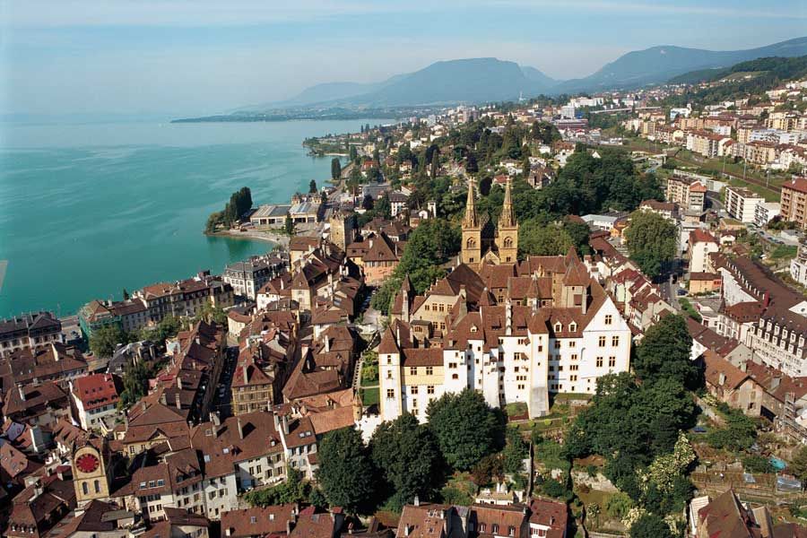 https://mdw-travel-data-us-east-1.s3.amazonaws.com/img/country/Switzerland/Chateau-de-Neuchatel/img_02.jpg