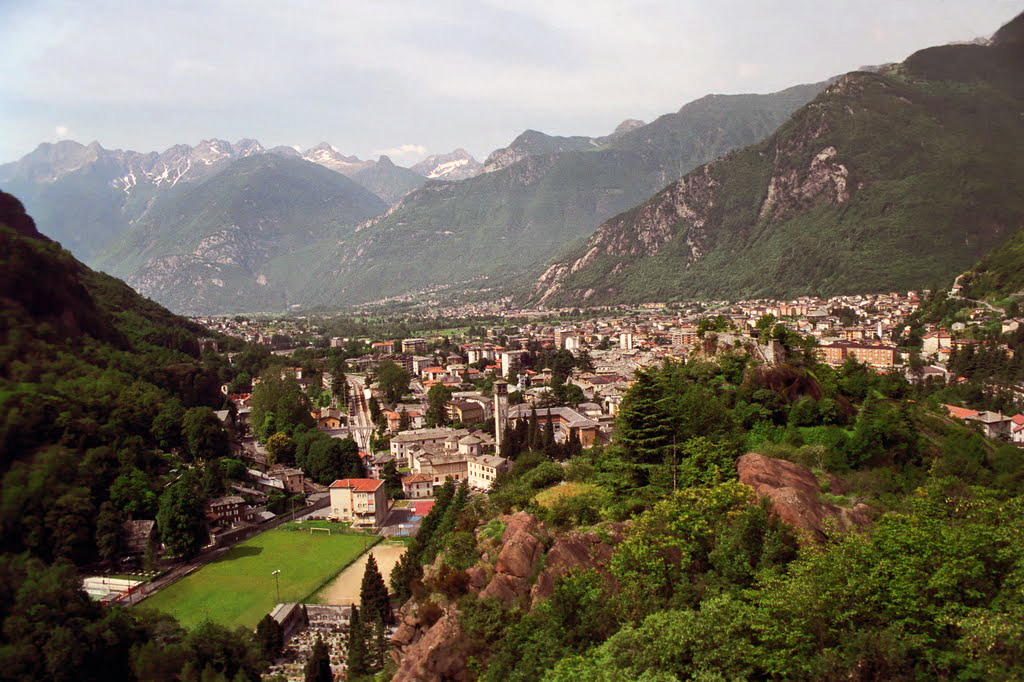 https://mdw-travel-data-us-east-1.s3.amazonaws.com/img/country/Switzerland/Chiavenna/img_01.jpg