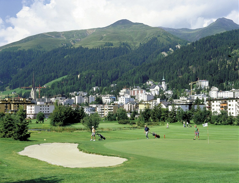 https://mdw-travel-data-us-east-1.s3.amazonaws.com/img/country/Switzerland/Davos-Golf-Club/img_03.jpg