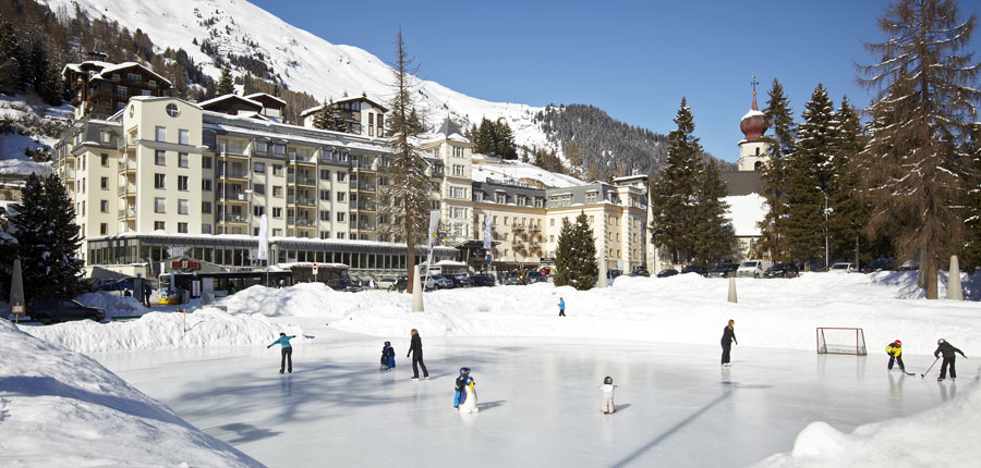 https://mdw-travel-data-us-east-1.s3.amazonaws.com/img/country/Switzerland/Davos-Ice-Congress/img_02.jpg