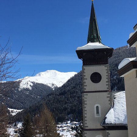 https://mdw-travel-data-us-east-1.s3.amazonaws.com/img/country/Switzerland/Davos-Promenade/img_02.jpg