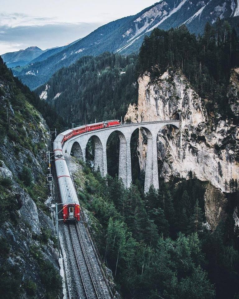 https://mdw-travel-data-us-east-1.s3.amazonaws.com/img/country/Switzerland/Emmental-Bridge/img_02.jpg