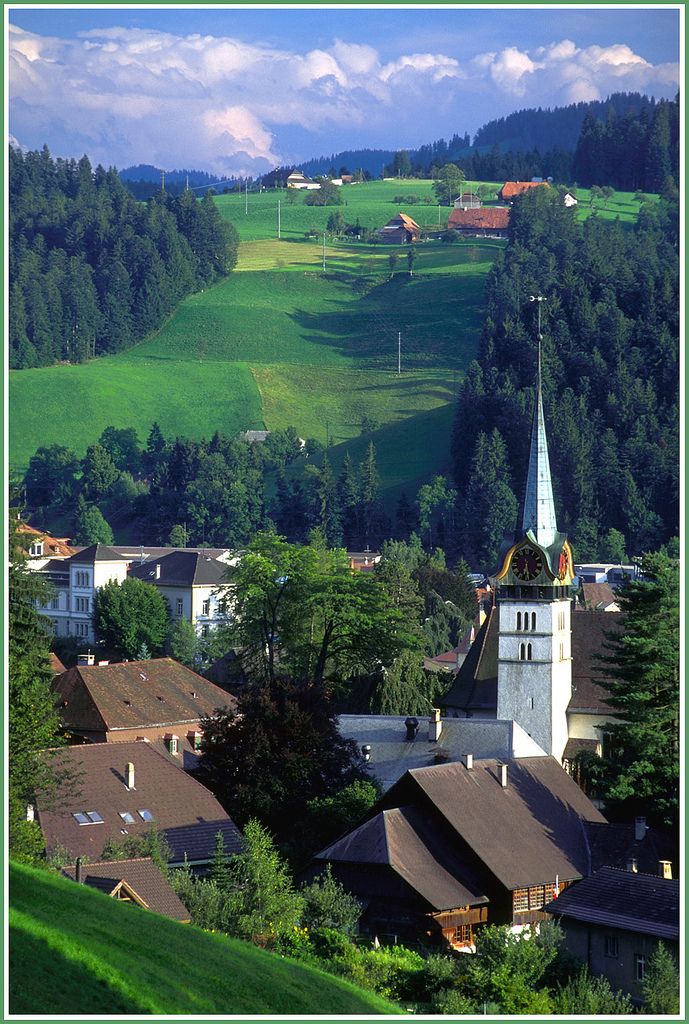 https://mdw-travel-data-us-east-1.s3.amazonaws.com/img/country/Switzerland/Emmental/img_02.jpg