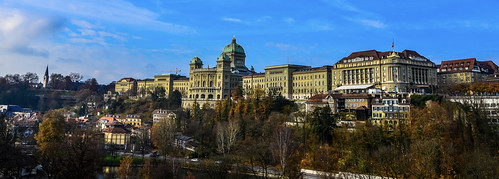 https://mdw-travel-data-us-east-1.s3.amazonaws.com/img/country/Switzerland/Federal-Swiss-Parliament--Bundeshaus-/img_03.jpg
