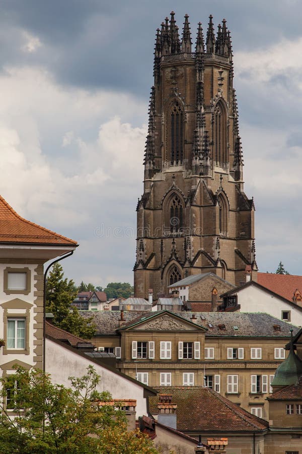 https://mdw-travel-data-us-east-1.s3.amazonaws.com/img/country/Switzerland/Fribourg-Cathedral/img_03.jpg