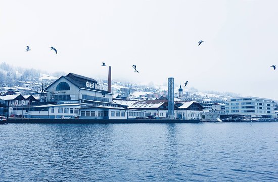https://mdw-travel-data-us-east-1.s3.amazonaws.com/img/country/Switzerland/Glasi-Hergiswil/img_02.jpg