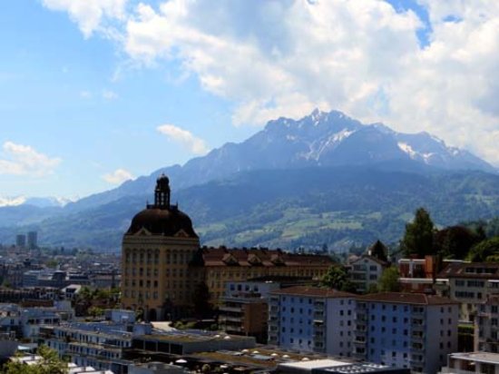 https://mdw-travel-data-us-east-1.s3.amazonaws.com/img/country/Switzerland/Gletschergarten-Museum/img_03.jpg