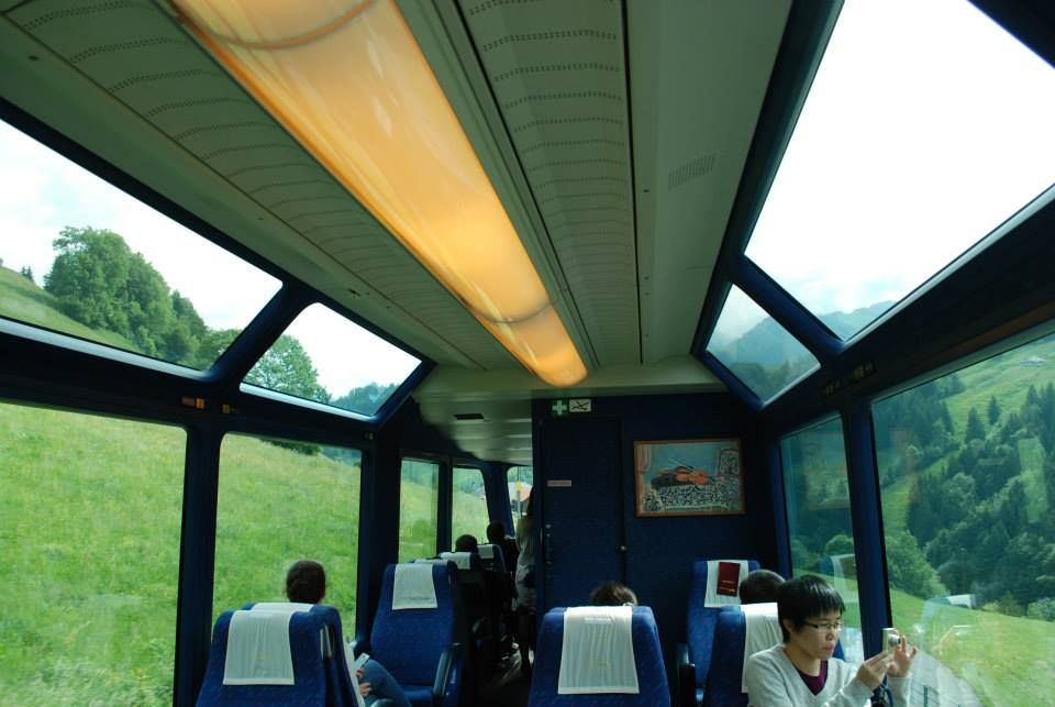 https://mdw-travel-data-us-east-1.s3.amazonaws.com/img/country/Switzerland/Goldenpass-Panoramic-Train/img_01.jpg