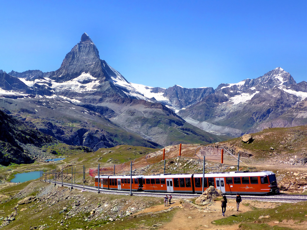 https://mdw-travel-data-us-east-1.s3.amazonaws.com/img/country/Switzerland/Gornergrat-Railway/img_02.jpg