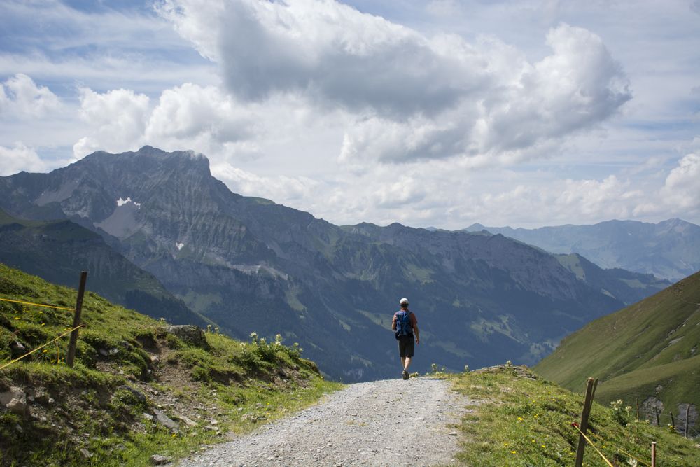 https://mdw-travel-data-us-east-1.s3.amazonaws.com/img/country/Switzerland/Griesalp/img_01.jpg
