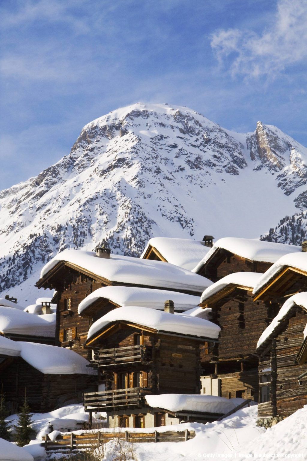 https://mdw-travel-data-us-east-1.s3.amazonaws.com/img/country/Switzerland/Grimentz/img_02.jpg