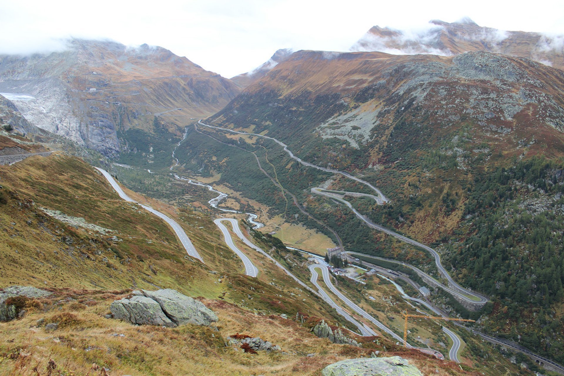 https://mdw-travel-data-us-east-1.s3.amazonaws.com/img/country/Switzerland/Grimsel-Pass/img_03.jpg