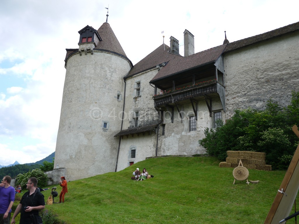 https://mdw-travel-data-us-east-1.s3.amazonaws.com/img/country/Switzerland/Gruyeres-Castle/img_03.jpg