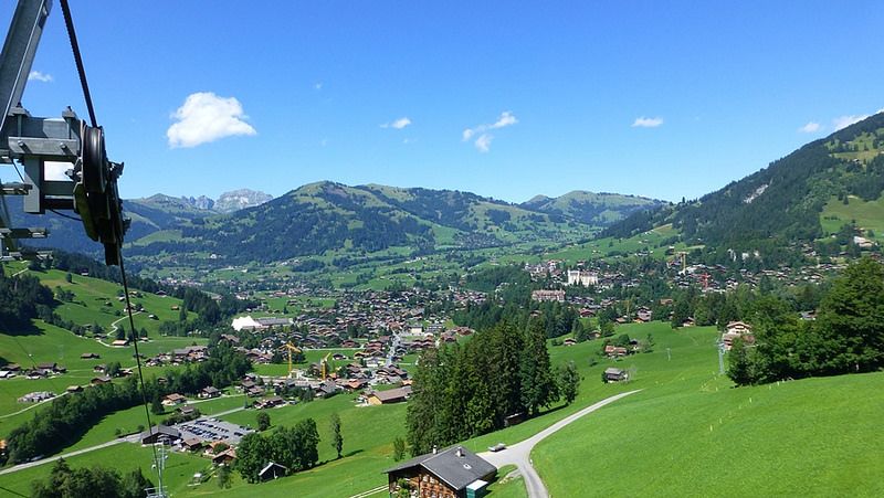 https://mdw-travel-data-us-east-1.s3.amazonaws.com/img/country/Switzerland/Gstaad-Wispile/img_01.jpg