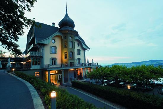 https://mdw-travel-data-us-east-1.s3.amazonaws.com/img/country/Switzerland/Gurten---Park-im-Grunen/img_03.jpg