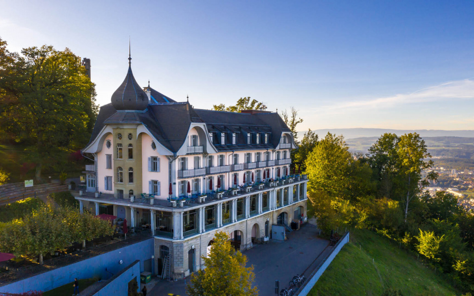 https://mdw-travel-data-us-east-1.s3.amazonaws.com/img/country/Switzerland/Gurten-Park/img_03.jpg
