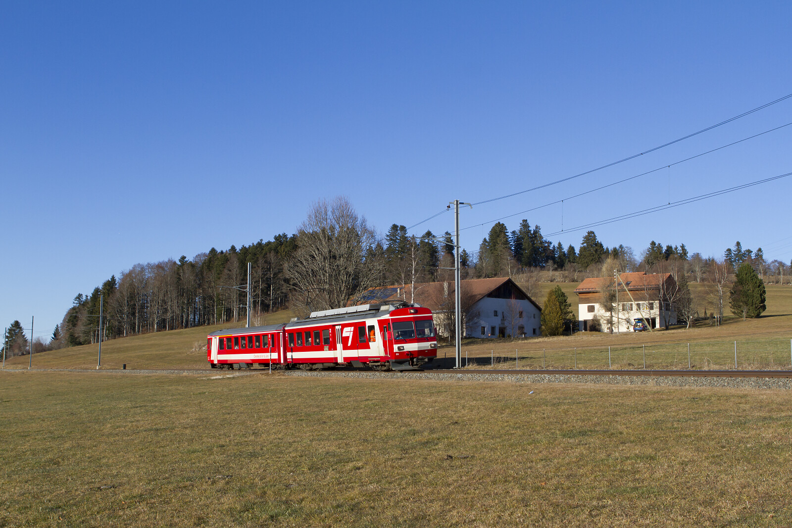 https://mdw-travel-data-us-east-1.s3.amazonaws.com/img/country/Switzerland/La-Cibourg/img_02.jpg