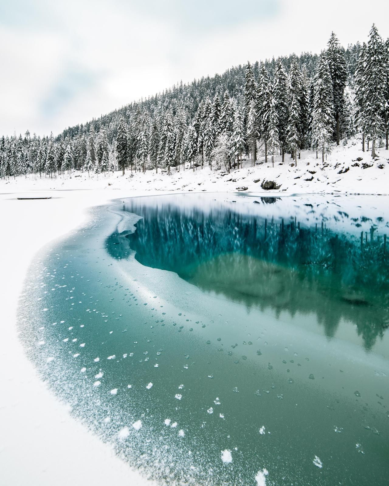https://mdw-travel-data-us-east-1.s3.amazonaws.com/img/country/Switzerland/Lake-Cauma/img_03.jpg
