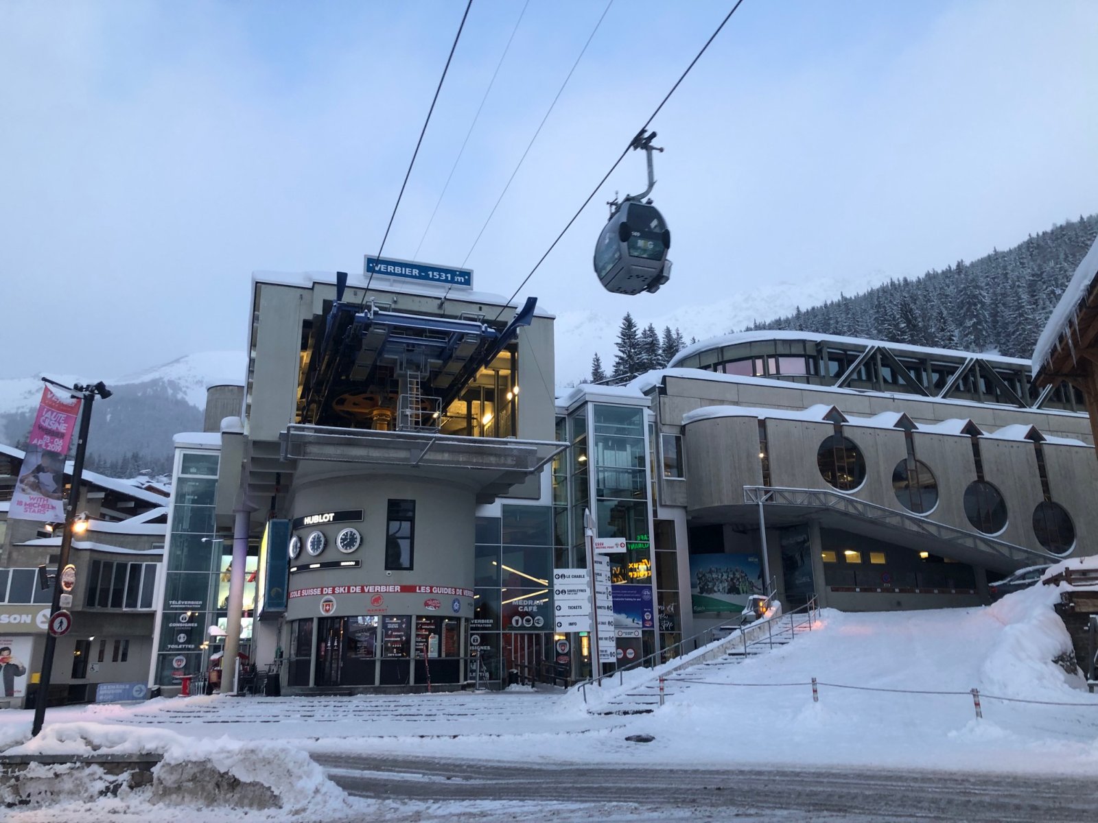https://mdw-travel-data-us-east-1.s3.amazonaws.com/img/country/Switzerland/Le-Chable-Verbier-Bruson/img_03.jpg