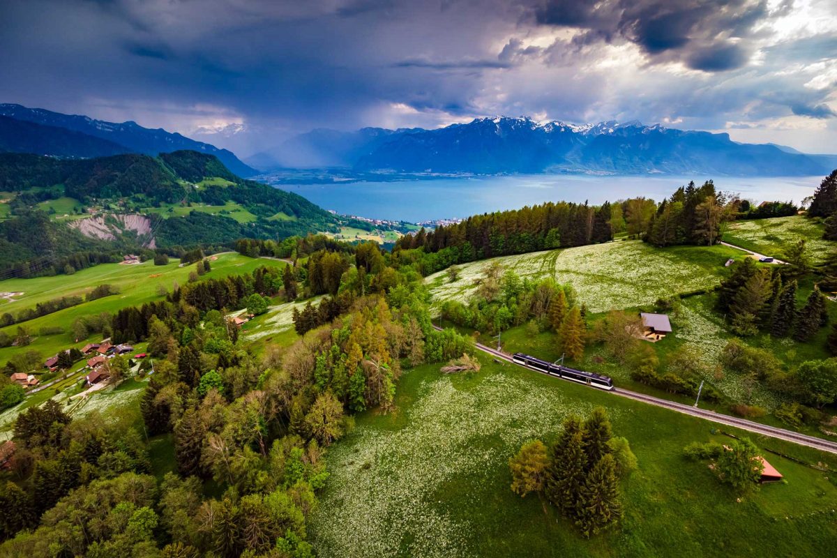 https://mdw-travel-data-us-east-1.s3.amazonaws.com/img/country/Switzerland/Les-Pleiades/img_02.jpg