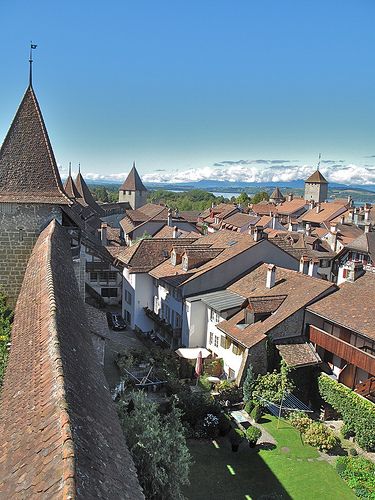https://mdw-travel-data-us-east-1.s3.amazonaws.com/img/country/Switzerland/Medieval-Wall-of-Murten/img_02.jpg