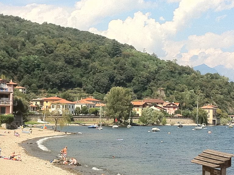 https://mdw-travel-data-us-east-1.s3.amazonaws.com/img/country/Switzerland/Monastero-di-Santa-Maria-Rezzonico/img_00.jpg