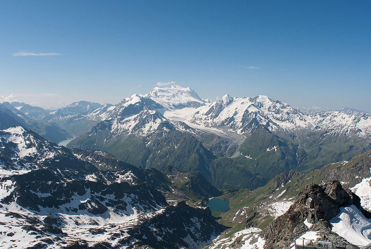 https://mdw-travel-data-us-east-1.s3.amazonaws.com/img/country/Switzerland/Mont-Fort/img_03.jpg