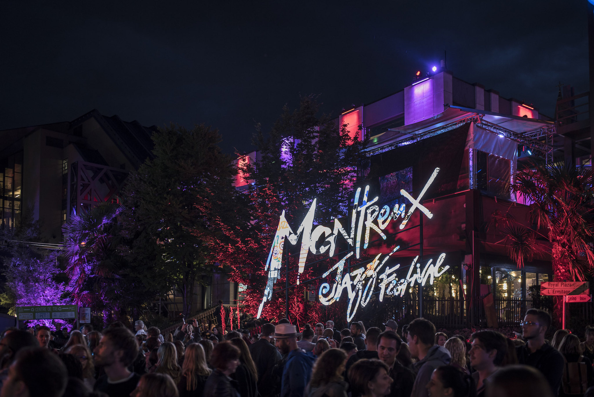 https://mdw-travel-data-us-east-1.s3.amazonaws.com/img/country/Switzerland/Montreux-Jazz-Festival/img_00.jpg