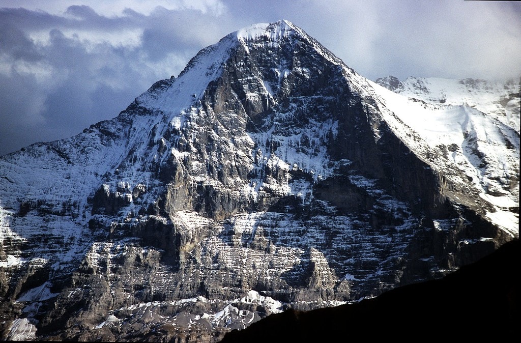 https://mdw-travel-data-us-east-1.s3.amazonaws.com/img/country/Switzerland/Mount-Eiger/img_00.jpg
