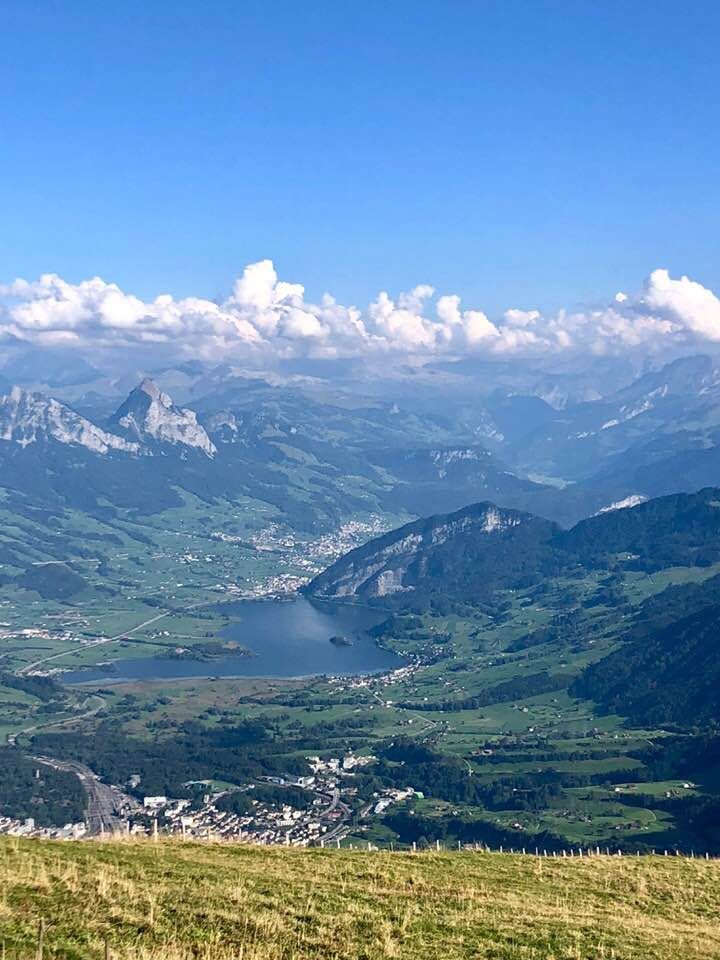https://mdw-travel-data-us-east-1.s3.amazonaws.com/img/country/Switzerland/Mount-Rigi/img_04.jpg