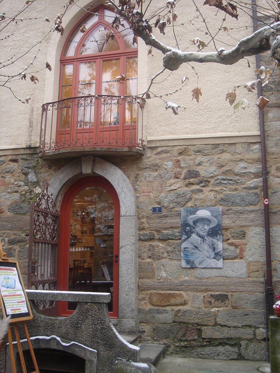 https://mdw-travel-data-us-east-1.s3.amazonaws.com/img/country/Switzerland/Museo-Hermann-Hesse-Montagnola/img_02.jpg