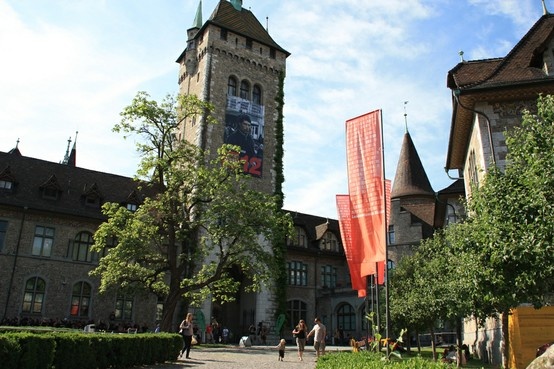 https://mdw-travel-data-us-east-1.s3.amazonaws.com/img/country/Switzerland/Museum-of-Art-and-History/img_02.jpg