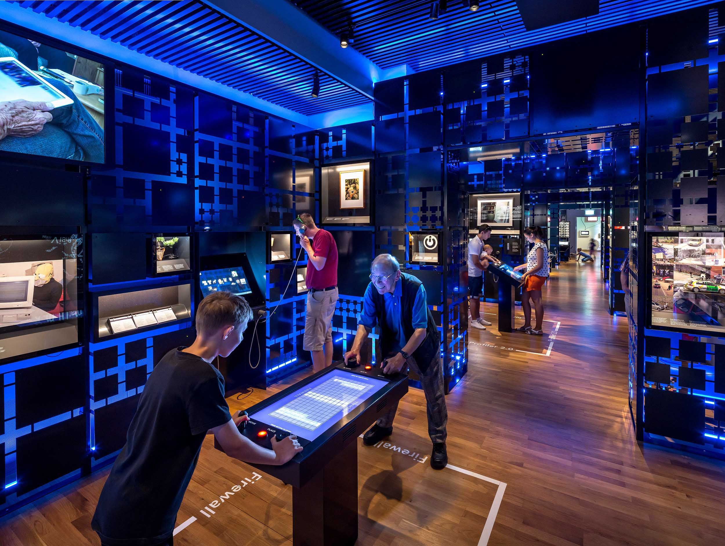 https://mdw-travel-data-us-east-1.s3.amazonaws.com/img/country/Switzerland/Museum-of-Communication/img_01.jpg