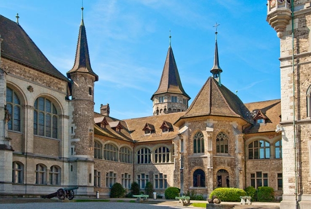 https://mdw-travel-data-us-east-1.s3.amazonaws.com/img/country/Switzerland/Museum-of-Natural-History/img_00.jpg