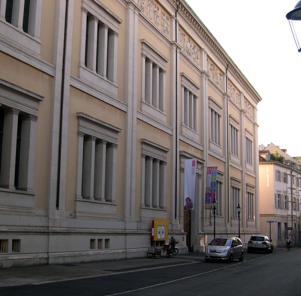 https://mdw-travel-data-us-east-1.s3.amazonaws.com/img/country/Switzerland/Natural-History-Museum-Basel/img_00.jpg