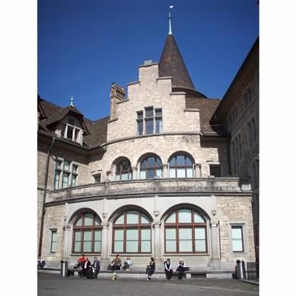 https://mdw-travel-data-us-east-1.s3.amazonaws.com/img/country/Switzerland/Neuhaus-District-Museum/img_03.jpg
