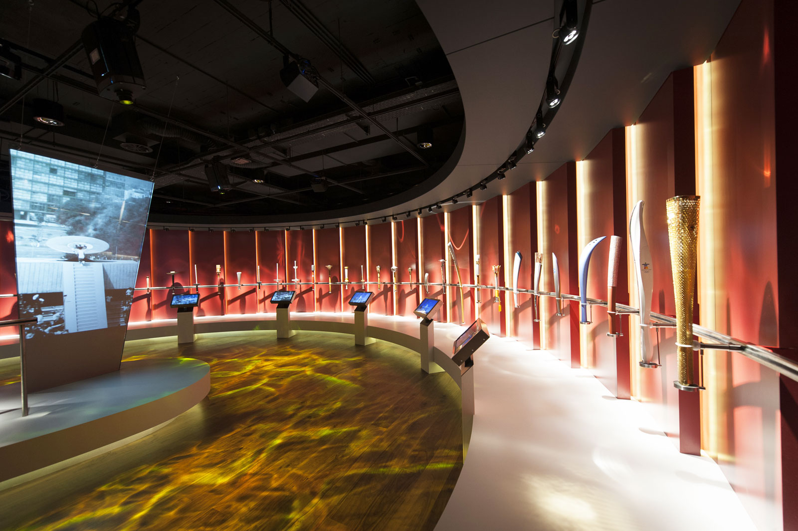 https://mdw-travel-data-us-east-1.s3.amazonaws.com/img/country/Switzerland/Olympic-Museum/img_03.jpg
