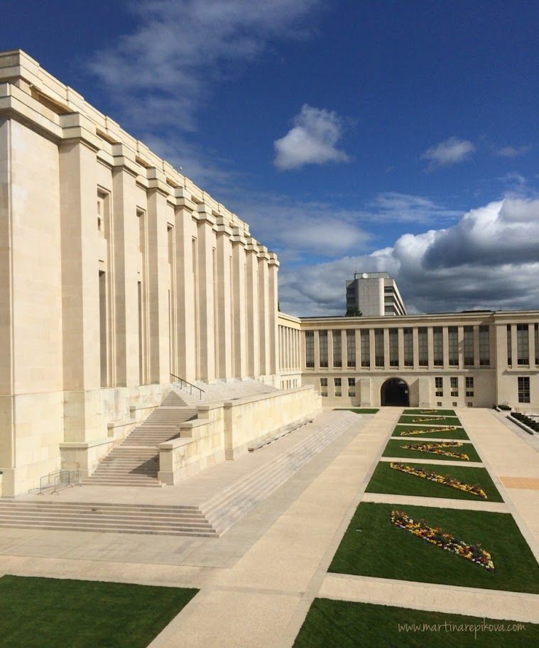 https://mdw-travel-data-us-east-1.s3.amazonaws.com/img/country/Switzerland/Palais-des-Nations/img_01.jpg