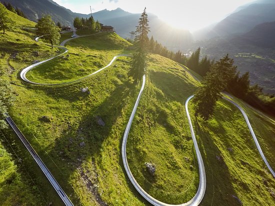 https://mdw-travel-data-us-east-1.s3.amazonaws.com/img/country/Switzerland/Pfingstegg/img_03.jpg