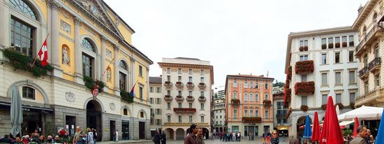 https://mdw-travel-data-us-east-1.s3.amazonaws.com/img/country/Switzerland/Piazza-della-Riforma/img_02.jpg