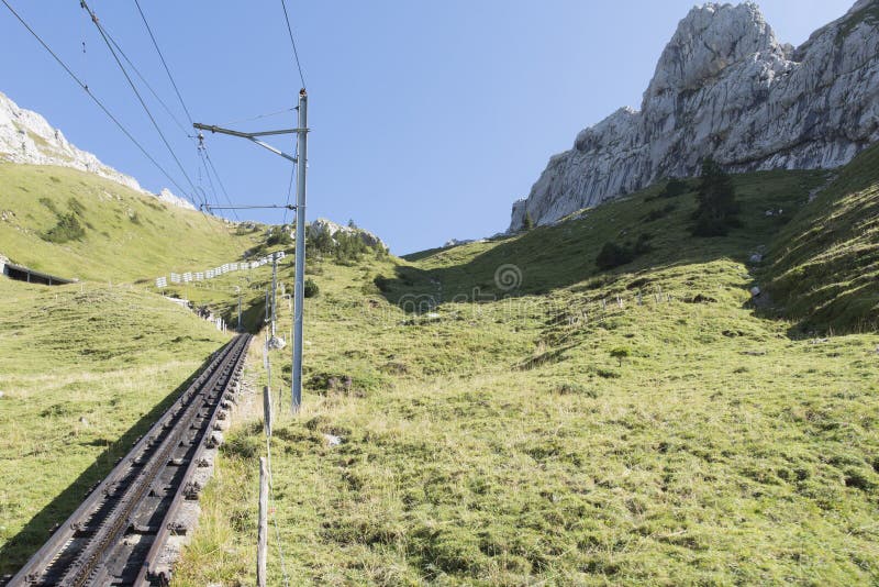 https://mdw-travel-data-us-east-1.s3.amazonaws.com/img/country/Switzerland/Pilatus-Railway/img_03.jpg