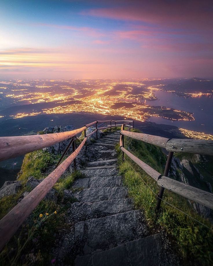 https://mdw-travel-data-us-east-1.s3.amazonaws.com/img/country/Switzerland/Pilatus/img_01.jpg
