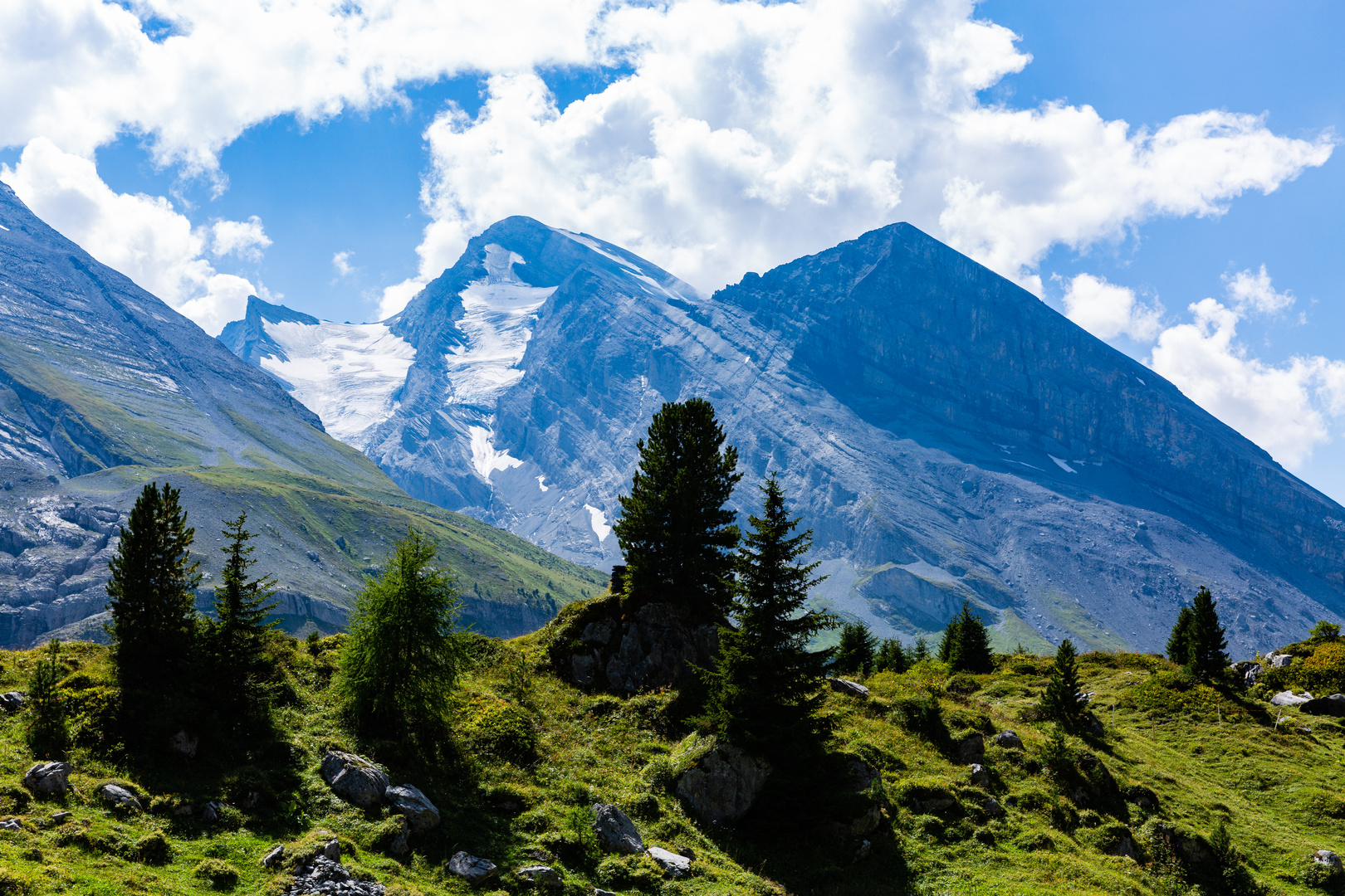 https://mdw-travel-data-us-east-1.s3.amazonaws.com/img/country/Switzerland/Rinerhorn/img_02.jpg