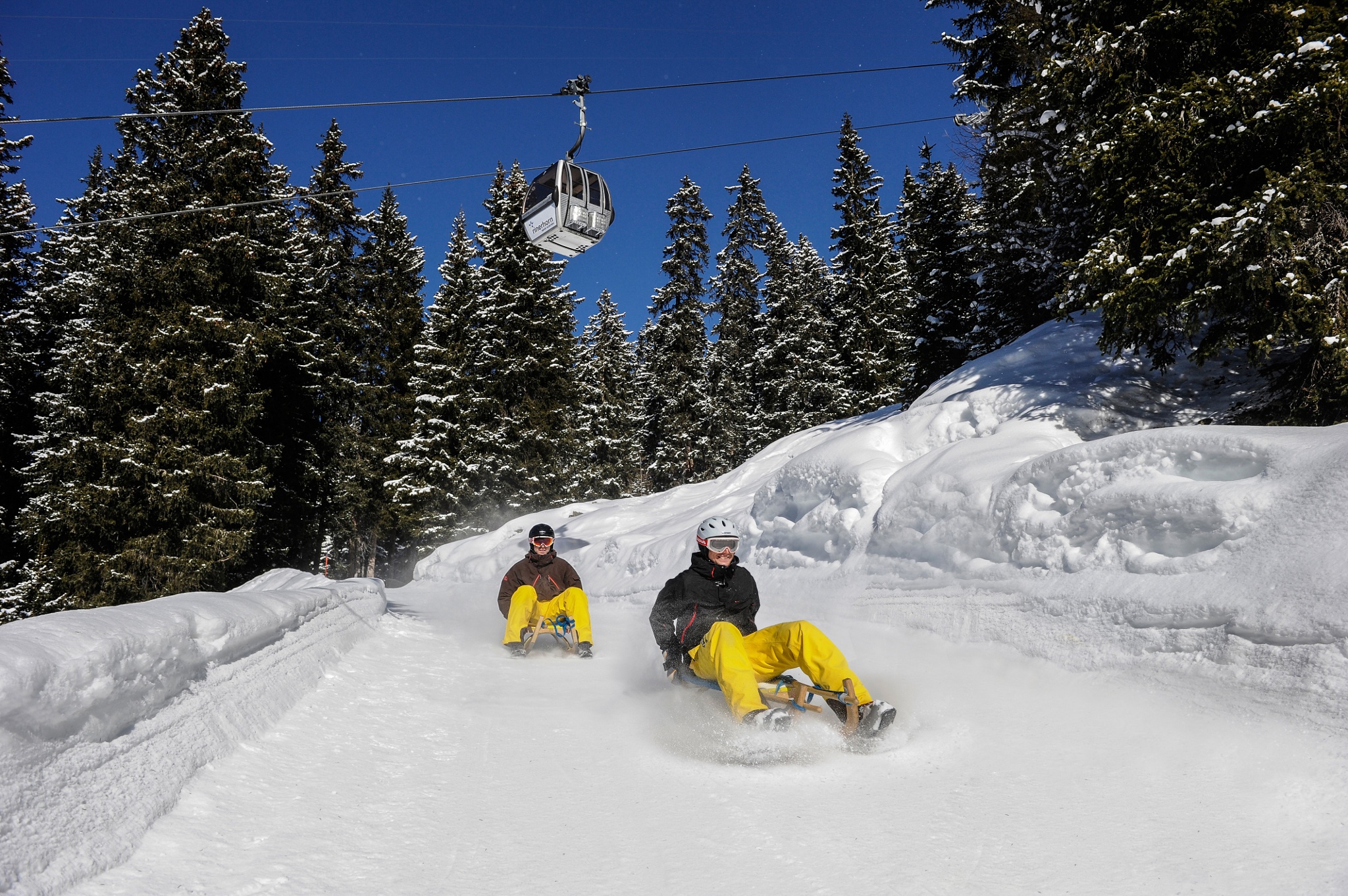 https://mdw-travel-data-us-east-1.s3.amazonaws.com/img/country/Switzerland/Rinerhornbahn/img_00.jpg