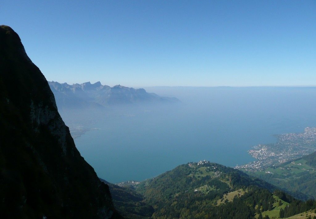 https://mdw-travel-data-us-east-1.s3.amazonaws.com/img/country/Switzerland/Rochers-de-Naye/img_01.jpg